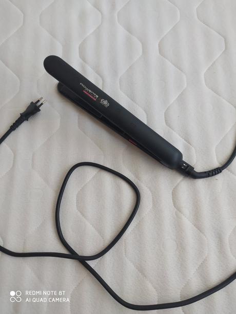 Žehlička na vlasy rowenta, 