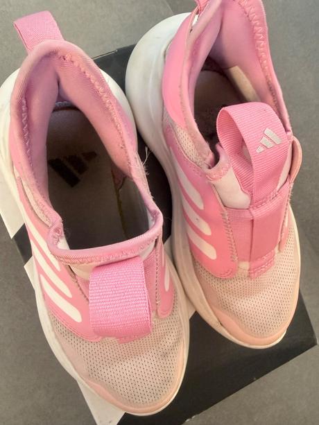 Nasuchovacie botasky, adidas,32