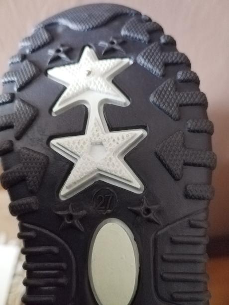 Snehule veľk.27, 27