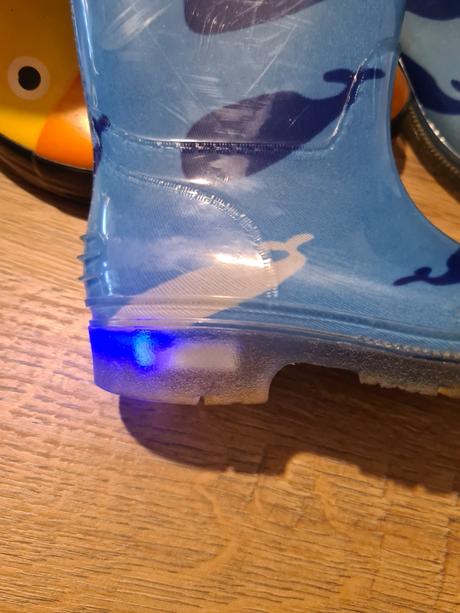 Gumaky primigi a blikajuce gumaky 23 a 24cislo, primigi,23