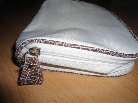 Biela kozmeticka taska / tasticka / kabelka, 