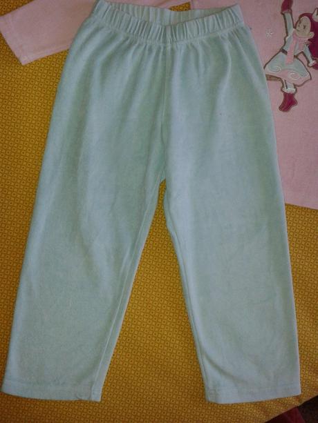 Teplučké pyžamo, lupilu,98