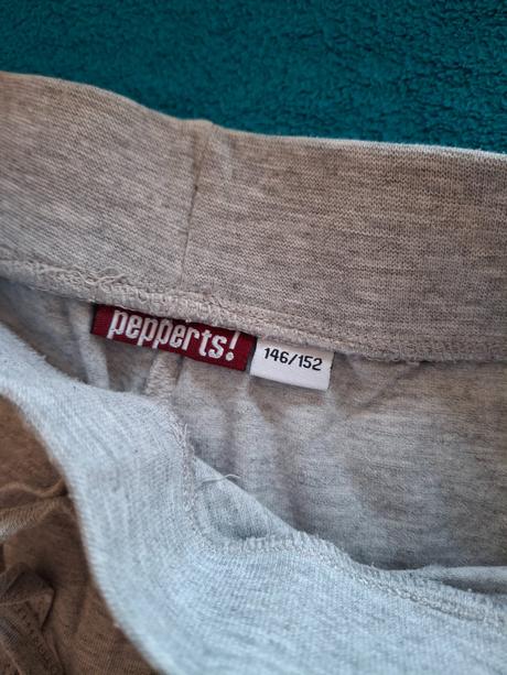 Kraťasy, pepperts,146