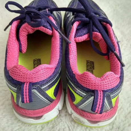 Tenisky, anatomic,37