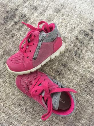 Ecco topanocky, ecco,22