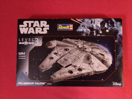 Star wars millennium falcon model,