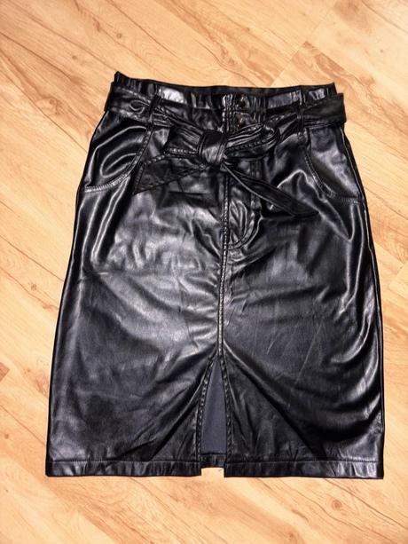 Koženkova midi sukňa s/m, m