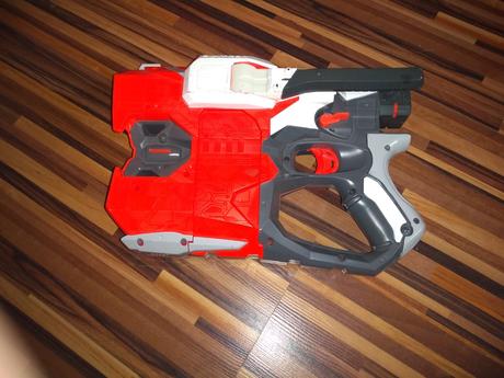 Pištoľ nerf, 