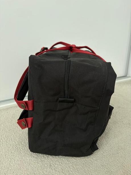 Batoh fjällräven kanken weekender čierno-vínový, fjällräven