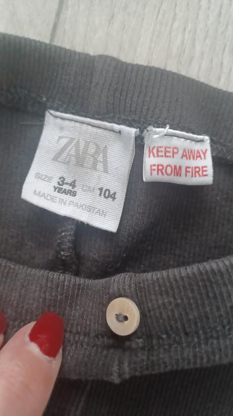 Leginy zara, zara,104