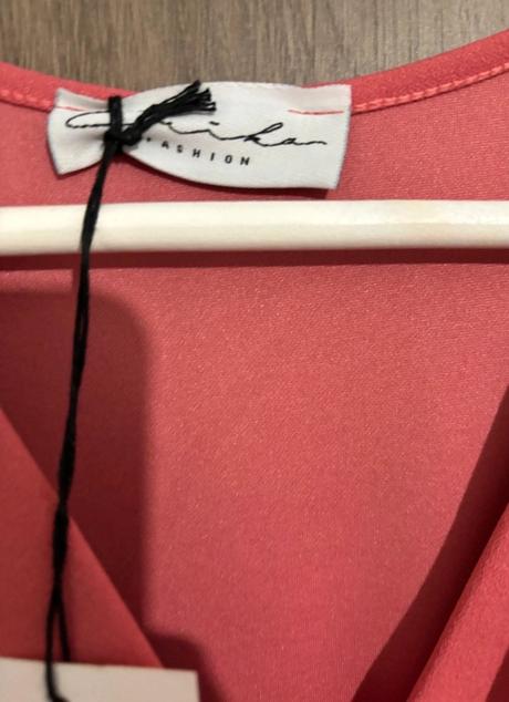 Nove, elegantne saty, s