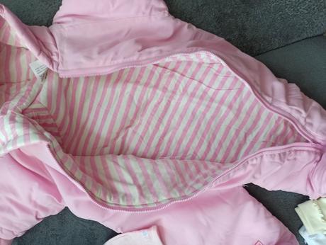 Kombinéza s doplnkami, 68