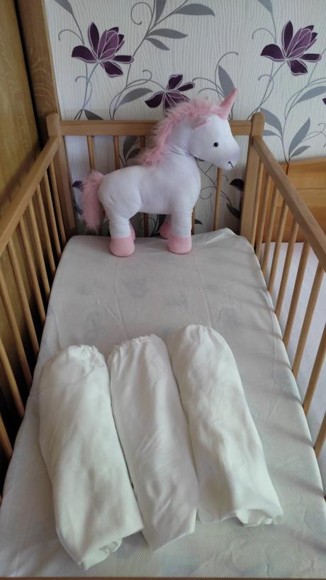 Plachty do detskej postieľky,