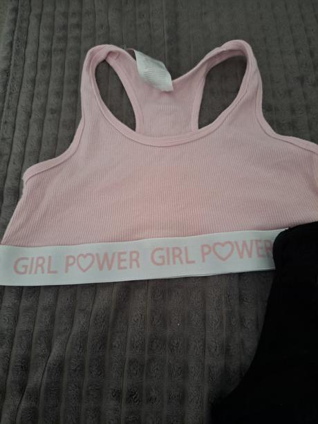 Tielkove podprsenky, 158