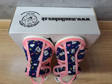 Papuce manik 2 ks, velkost 20, manik,20