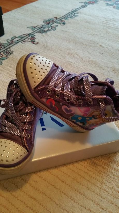 Tenisky venice, blikaju, deichmann,25