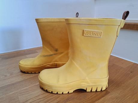 Darujem gumáky kuling, 30