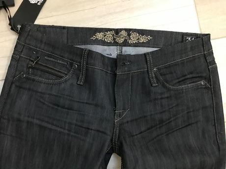 Nádherné dámske rifle úžasného strihu, 30