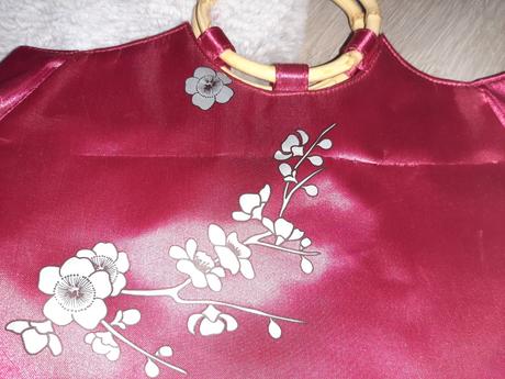 Saténová kabelka avon, avon