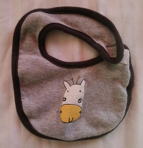 Sivý podbradník so zvieracím motívom, 