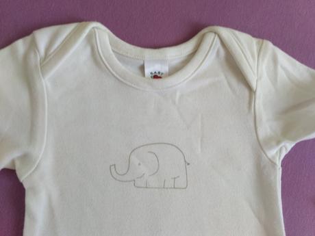2 x body s krátkym rukávom s vtáčikom a sloníkom, c&a,74