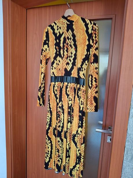 Zaujímavé šaty, bonprix,40