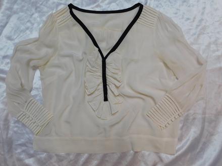 Kvalitna hodvabna bluzka, 42
