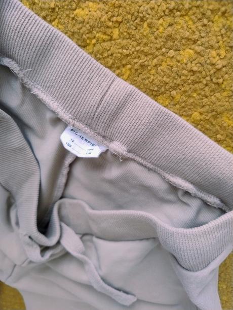 Tepláky, reserved,152