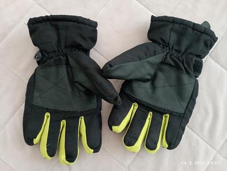 Zimné rukavice (už s poštou), crivit