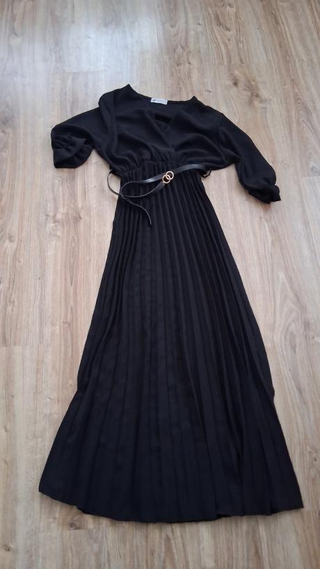 Čierne šaty 42, 42