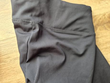 Čierne športové legíny veľ. m, crivit,m