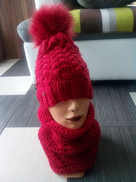 Čiapočka s brmbolcom+nakrcnik, 56 - 158