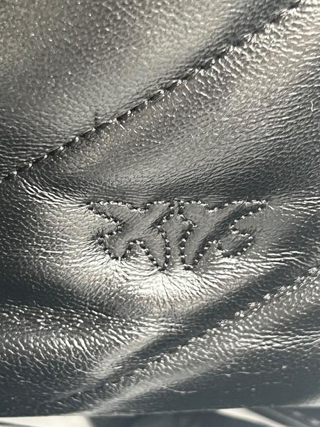 Pinko ruksak cierny kozeny plus latka pc 400, pinko