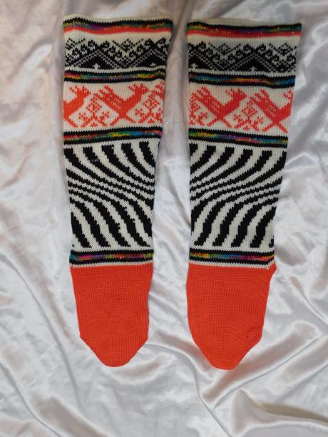 Suvenirne ponožky s ľudovým motívom, 37 / 38 / 39 / 40