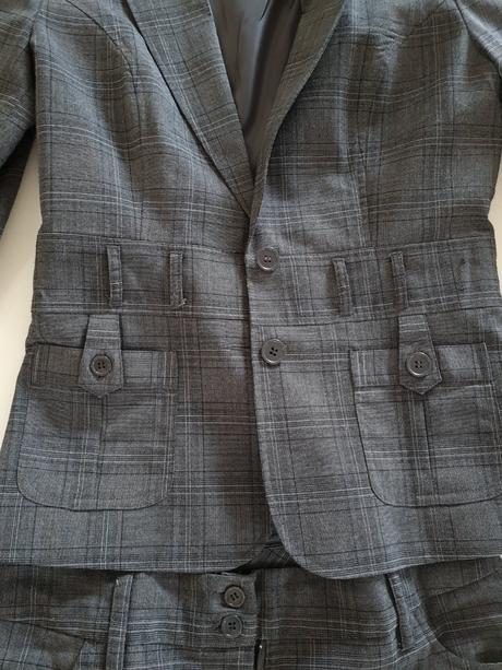 Elegantny nohavicový kostým, m