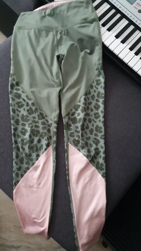 Farebne sportove leginy, h&m,158