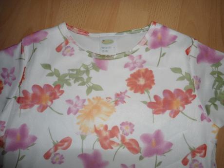 Damske kvietkovane tricko, s