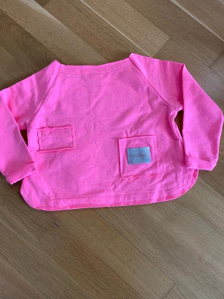 Neonova mikinka so srdieckom, 92