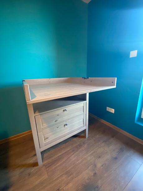 Prebaľovacia komoda ikea sundvik,