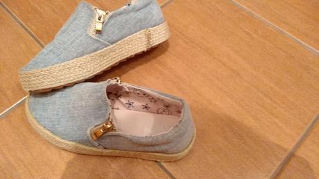 Tenisky (pribalím šľapky adidas), 32