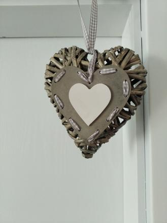 Prútené srdce 16 x 16 cm, 