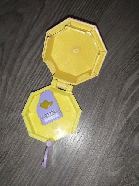 Polly pocket bluebird,