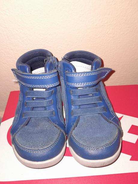 Celoročné topánky, clarks,23