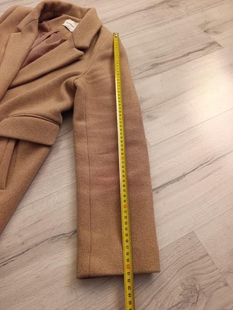 Pekný kabát, stradivarius,l