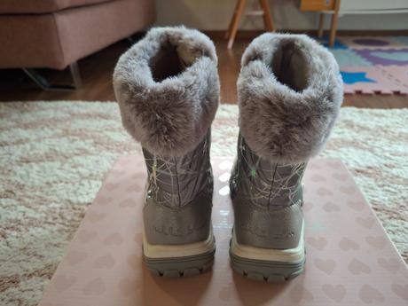 Snehule, nelli blu,29