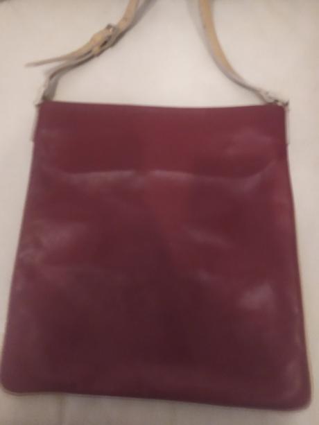 A 4 kozena kabelka kupovna italia,