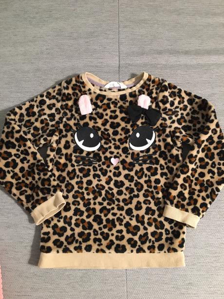 Mikina  a svetriky, 122–134