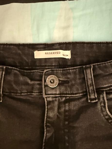 Kraťasy, reserved,152