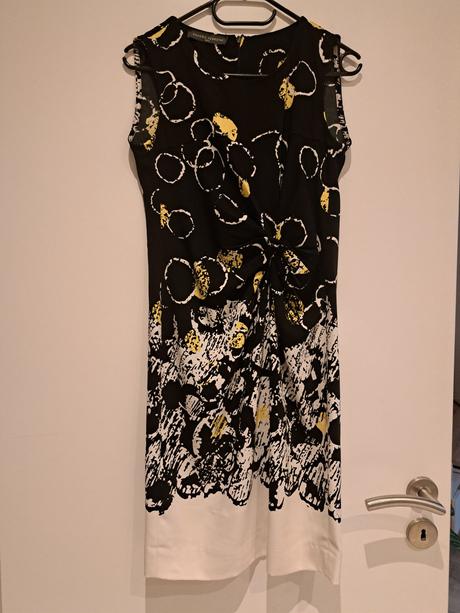 Elegatné šaty sandro ferrone( roma), 34