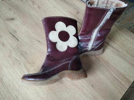 Čižmičky, baťa,25